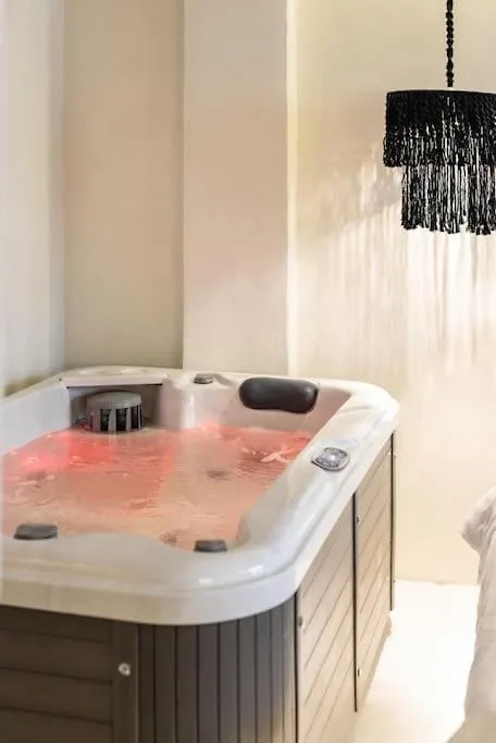 Gorgeous Room-Jacuzzi-Citycenter Tessalónica