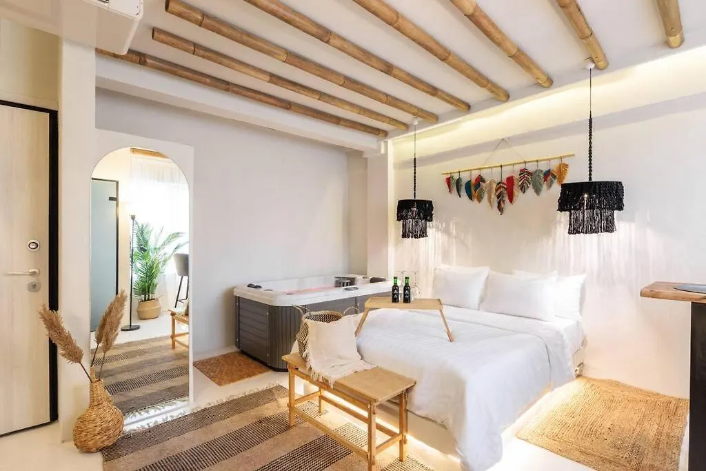 Apartment Gorgeous Room-Jacuzzi-Citycenter Thessaloniki Greece